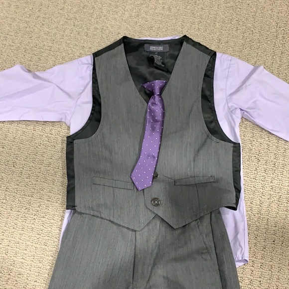 Kenneth Cole toddler suit - Picture 2 of 11